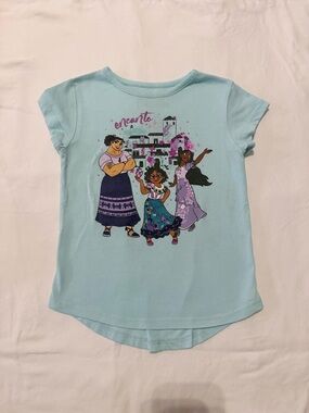 ⭐ 5/$20⭐️ Disney Encanto Girls Graphic Tee Size 3T Mirabel Luisa